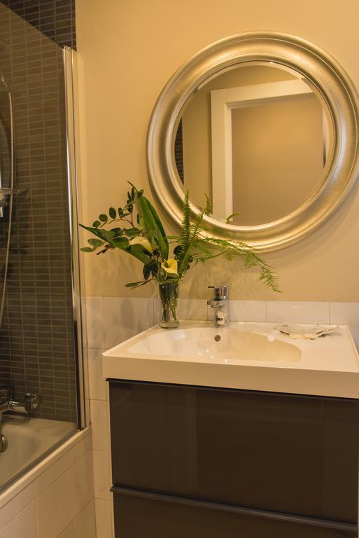 Ab Apartamentos Trinidad Малага Номер фото